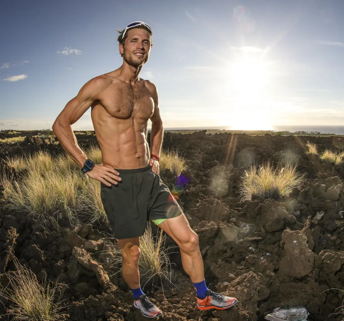 Steeve Brugière en entraînement trail au coucher du soleil